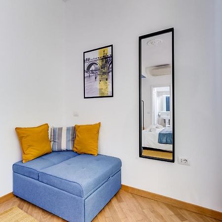 Vivilo Collection - Marche 54 Suites - Close To Via Veneto Area - Lt Рим Экстерьер фото