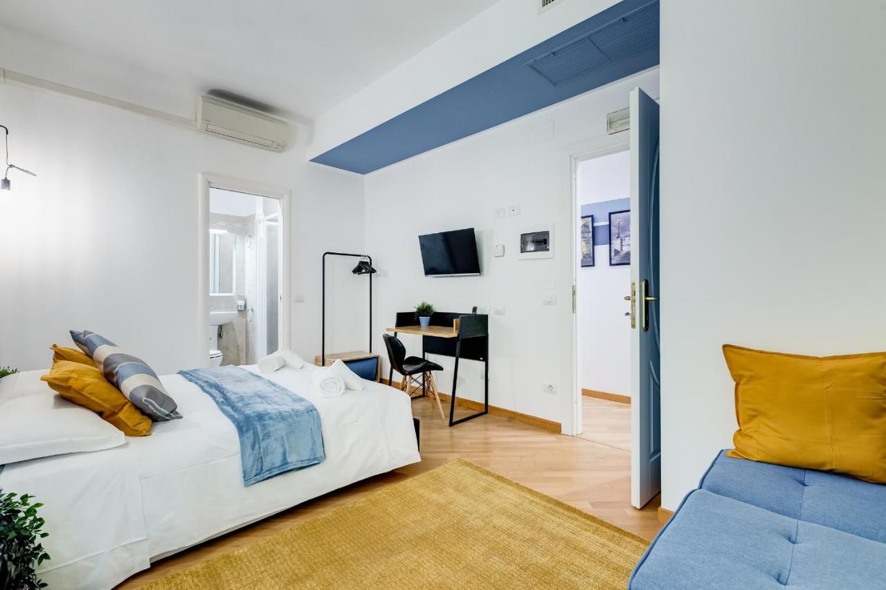 Vivilo Collection - Marche 54 Suites - Close To Via Veneto Area - Lt Рим Экстерьер фото