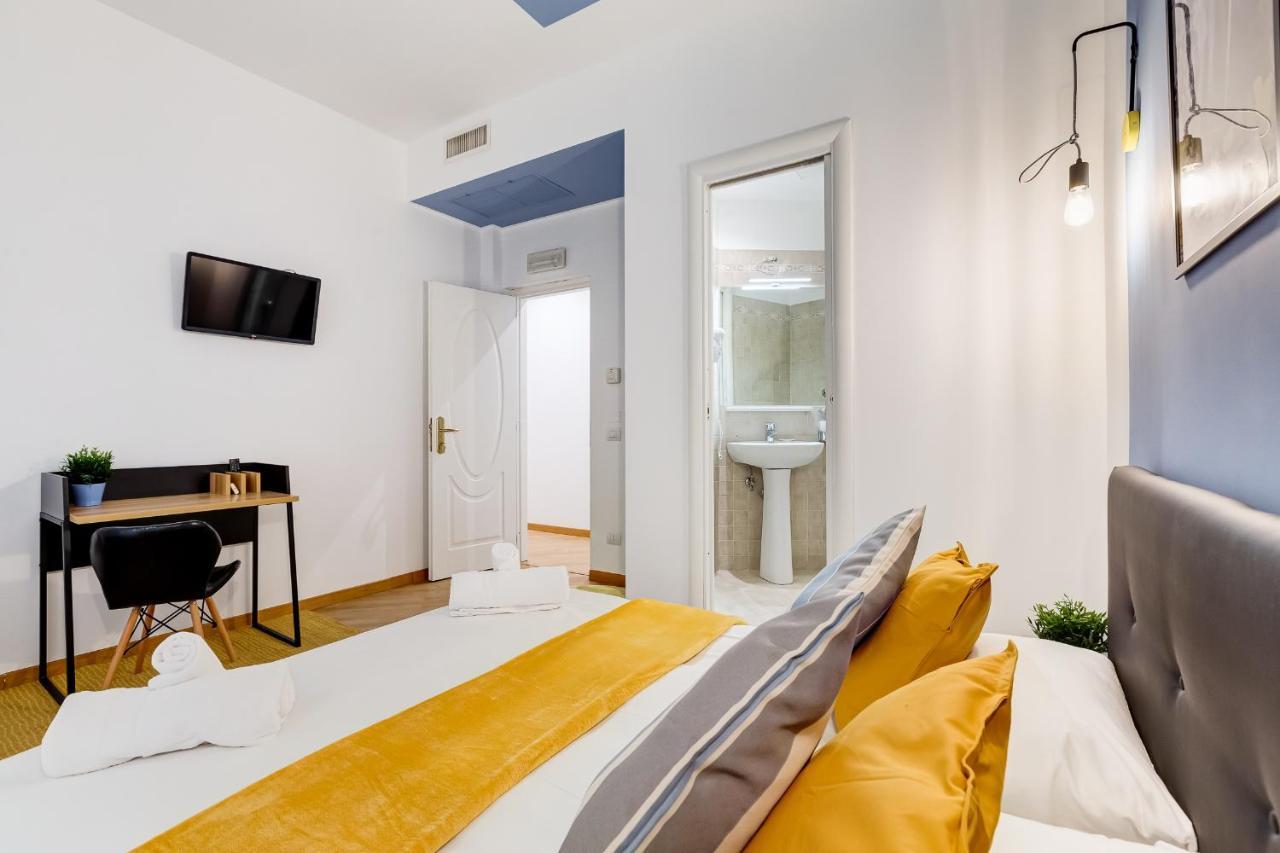 Vivilo Collection - Marche 54 Suites - Close To Via Veneto Area - Lt Рим Экстерьер фото