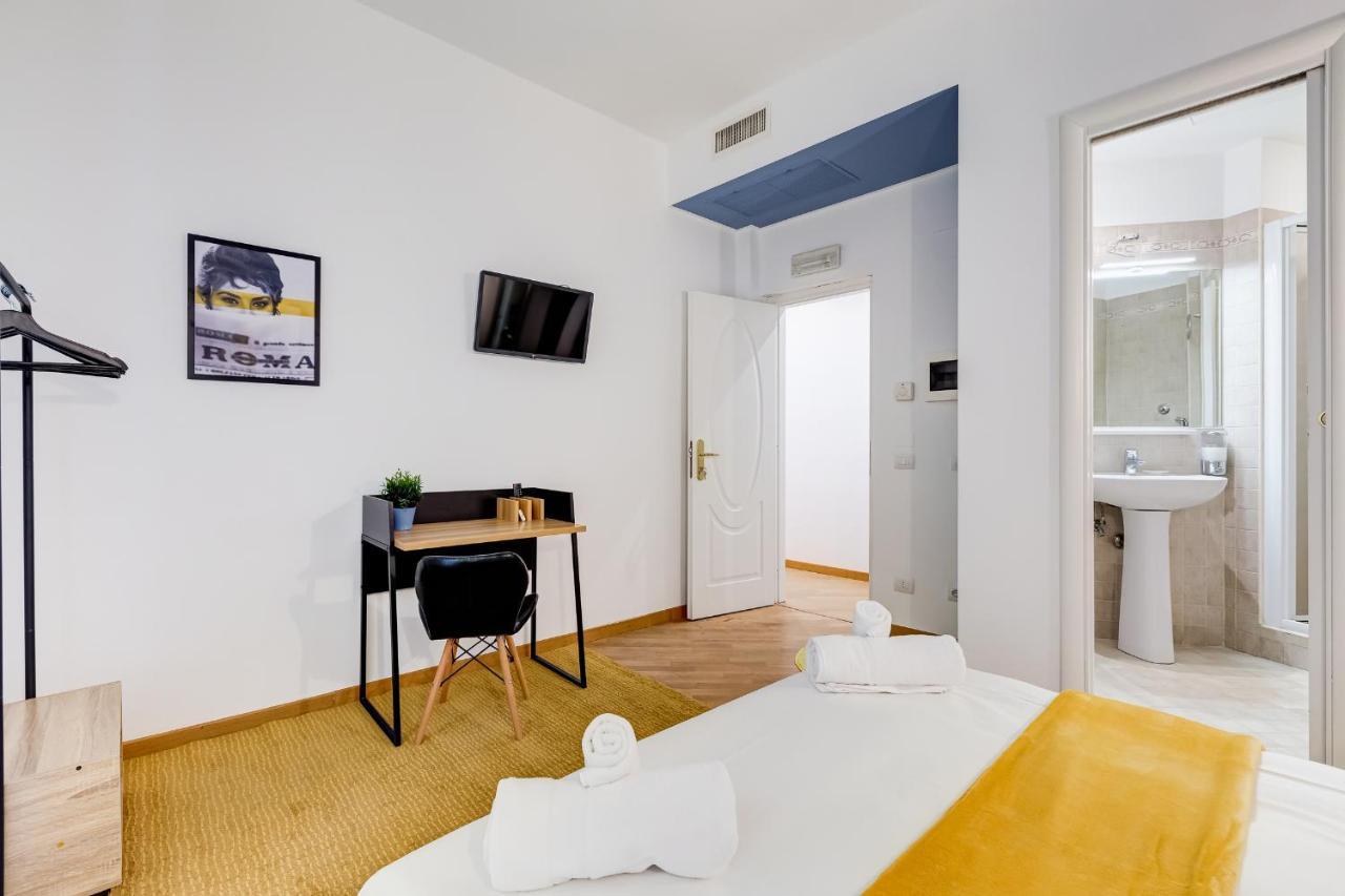 Vivilo Collection - Marche 54 Suites - Close To Via Veneto Area - Lt Рим Экстерьер фото